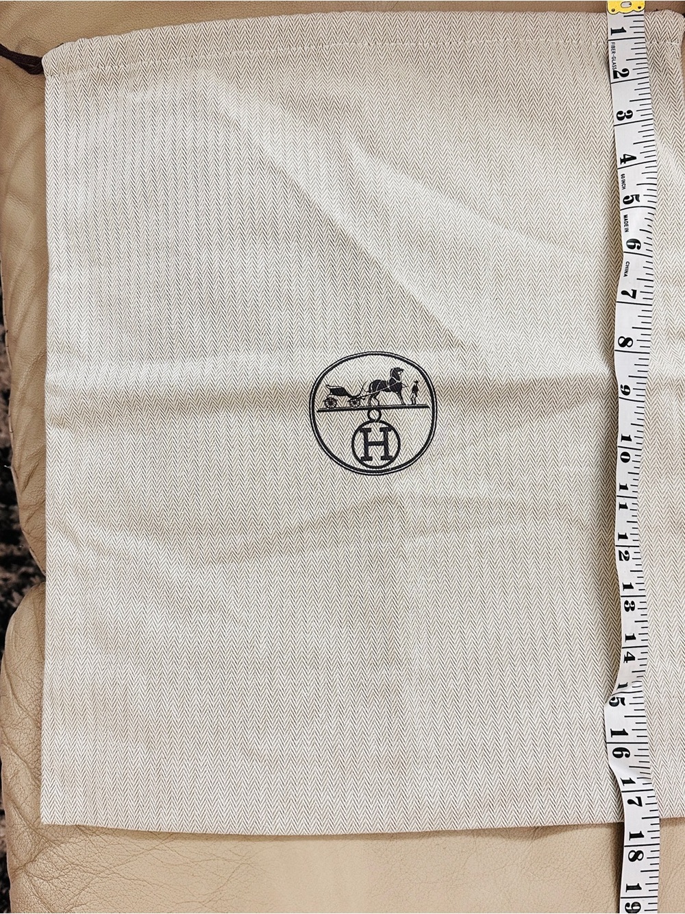 Hermès Drawstring Dust Bag - Beige with Black Logo